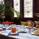 فندق مبيت وإفطار Maisonmazerand 4*