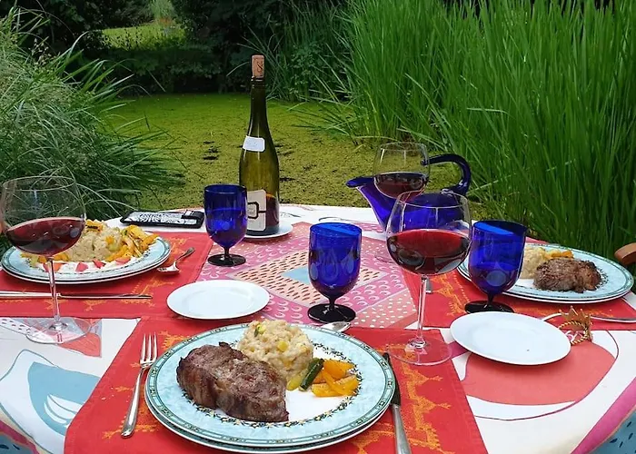 梅森马泽兰德住宿加早餐旅馆 Cirey-sur-Vezouze